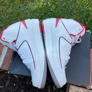 Air Jordan 2 Chicago home